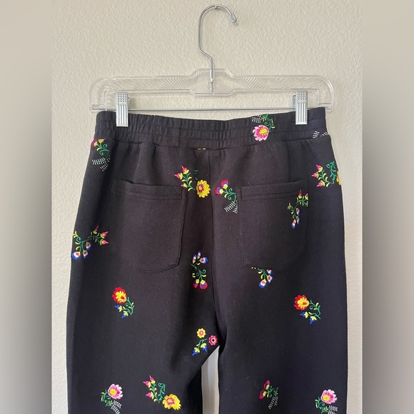 URLAZH Black Floral Embroidered Two Piece Loungewear Sweatsuit Women’s Size S - Picture 9 of 16